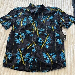 Volcom Men's Black and Blue Floral Shirt NWT